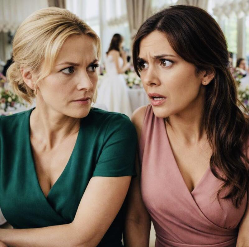 « Il n’y a pas de place pour vous à table », annonça la sœur de mon mari, ignorant que je payais le banquet.